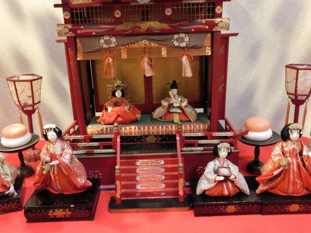 京都式の雛飾り